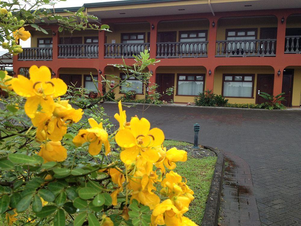 Hotel Suerre Guápiles Exterior foto