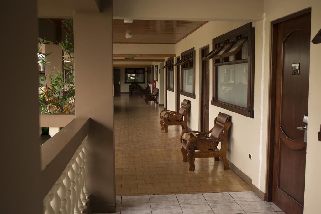 Hotel Suerre Guápiles Exterior foto