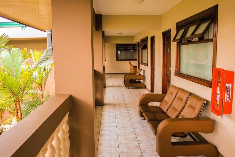 Hotel Suerre Guápiles Exterior foto