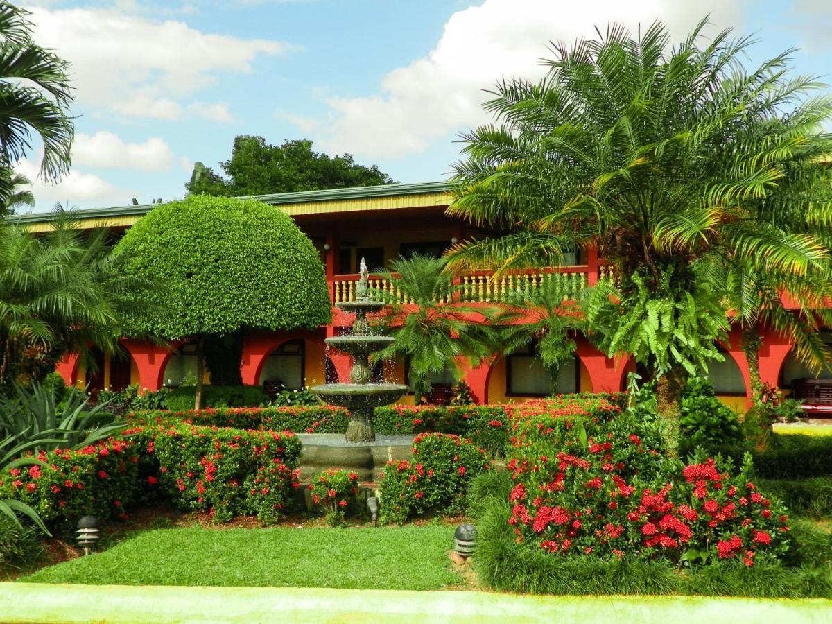 Hotel Suerre Guápiles Exterior foto